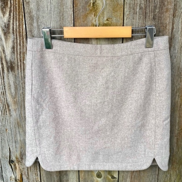 J. Crew Dresses & Skirts - J.CREW wool taupe mini skirt size 6